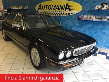 JAGUAR Daimler Super V8 4.0 Passo Lungo