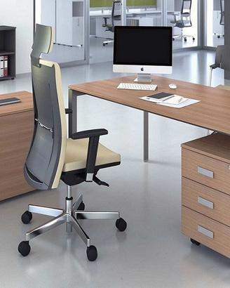 Scrivanie poltrone reception per arredo ufficio