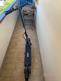 Monopattino elettrico RCB R16 300W