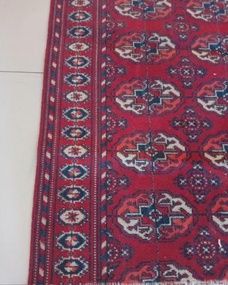 tappeto Bukara rosso antico