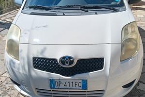 Yaris 
