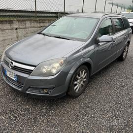 Opel Astra 1.9 CDTI 120CV Station Wagon Cosmo