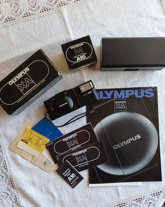Olympus XA con FLASH A16