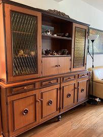 Credenza con tavolo tondo