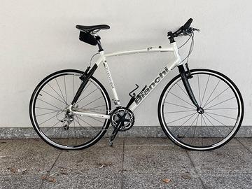 Bianchi Camaleonte Sport – Flat bar road bike