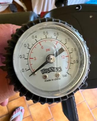 Manometro universale