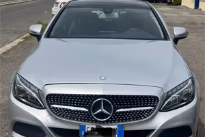 Splendida Mercedes C 220 coupe
