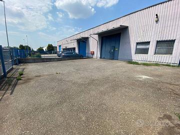 Immobile di 330 m² con 2 locali a San Zeno Navigli