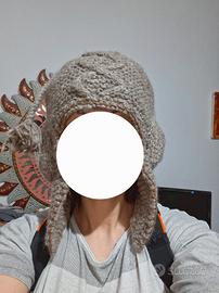 cappello puro filato di lana fatto il Nepal