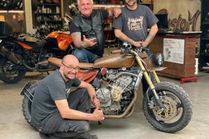 Replica "THE WALKING DEAD MOTO" by RUSTOM