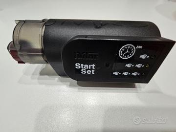 Distributore automatico cibo acquario 