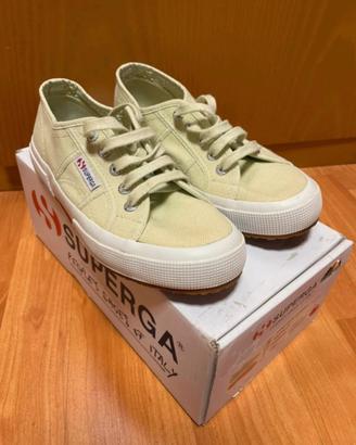 Scarpe Superga verde chiaro