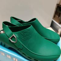 zoccoli sanitari n.39/40