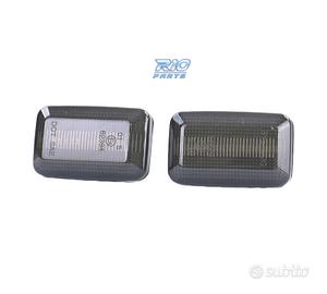 FRECCIE LATERALI PER VOLKSWAGEN VW AUDI A LED NERO