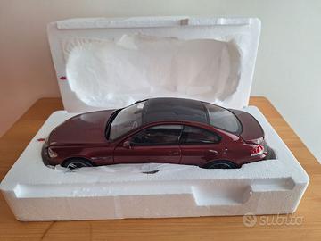 KYOSHO BMW M6 COUPE' (E63) INDIANAPOLIS RED. 1/18