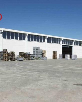 Immobile di 2300 m² a Montevarchi