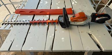 Tosasiepi professionale a batteria STIHL hsa 94R