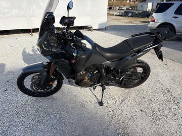 Africa Twin adentur 1100 anno Dicembre 2023