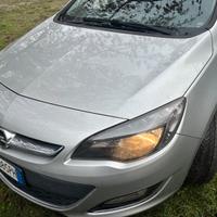 Auto opel astra