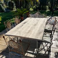 Tavolo e sedie da giardino in ferro e legno