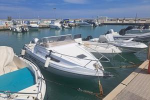 Manó cabin 20 Honda 90