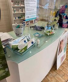 ARREDO PARAFARMACIA COMPLETO