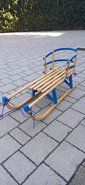 Slittino in legno ripiegabile salvaspazio
