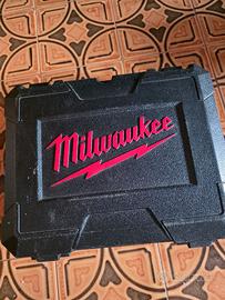 Avvitatore  usato pochissimo