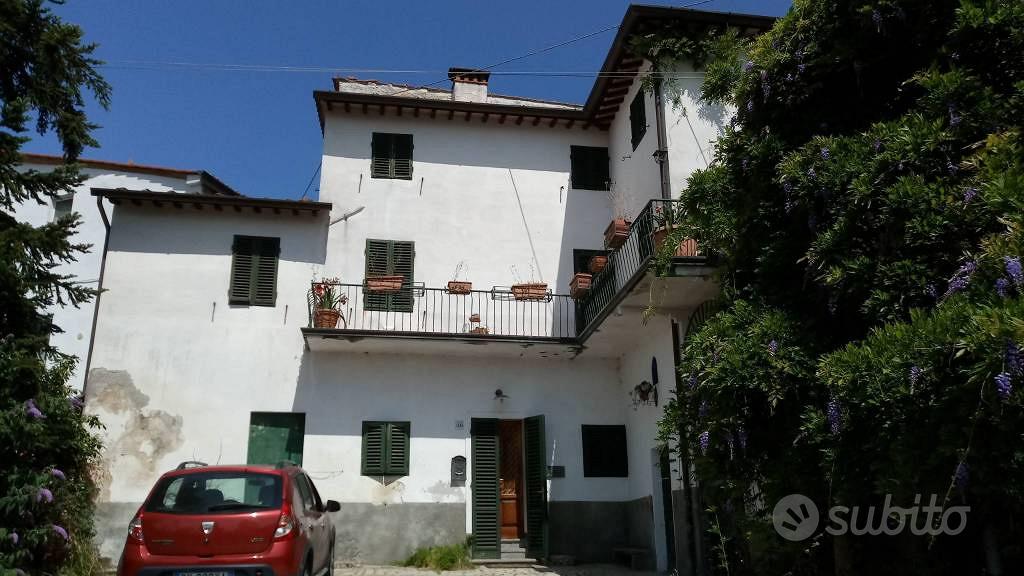 Casa indipendente di 210 m² con più di 5 locali e