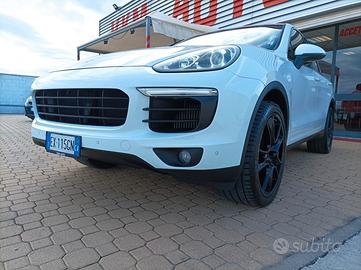 Porsche Cayenne restyling 3.0 diesel 250cv garanti