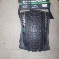 copertone Pirelli scorpion R.          NUOVO 