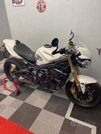 Triumph Street triple
