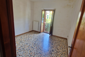 Ronta - Appartamento 4 vani 95mq in centro