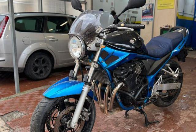 SUZUKI GSF 650 Bandit NAKED SOLO 23000 KM -Permu