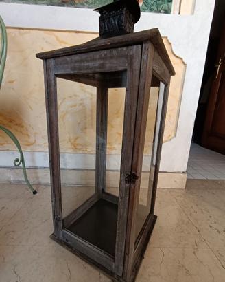 Grande lanterna da portico, in legno