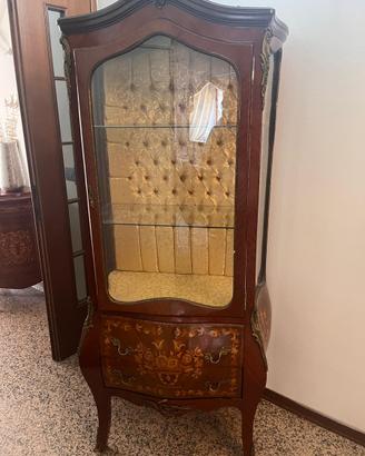 vetrina per la sala