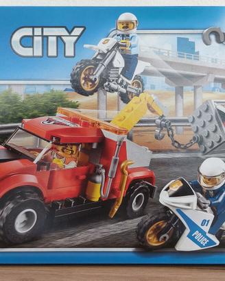 Lego City 60137 Autogrù in panne
