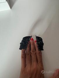 Bracciale nero con perline