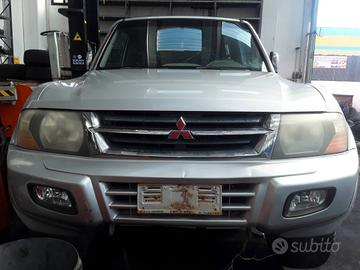 Ricambi Mitsubishi Pajero 2005 3.2 D 4M41