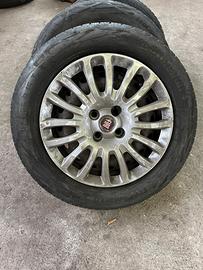 Cerchi + pneumatici estivi fiat grande punto