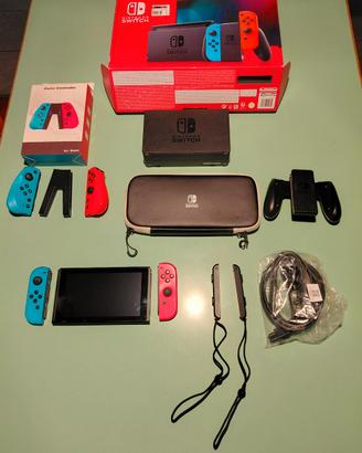 Nintendo Switch OLED completa + giochi + accessori