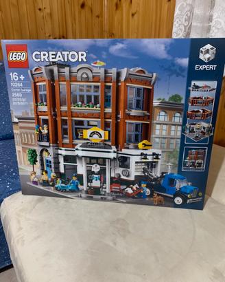 LEGO 10264 Corner Garage