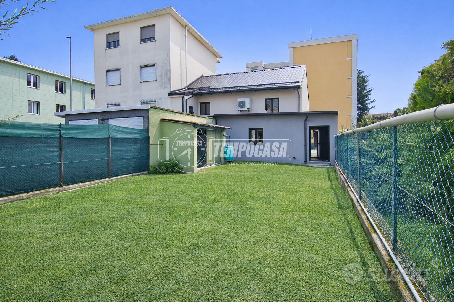 House in Vercelli, Brut Fond, Centro - Vista 2
