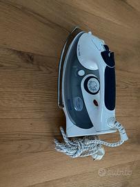 Ferro da stiro a vapore