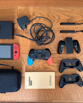 Nintendo Switch + Pro Controller + Accessori