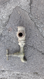 Rubinetto in ottone vintage