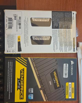 RAM Corsair 16 GB DDR4 2400 MHz CMK16GX4M2A2400C16