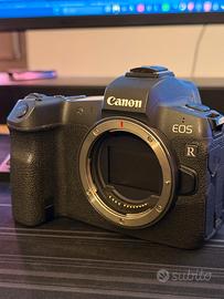 Mirrorless full frame Canon EOS R