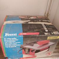 Taglia piastrelle da banco Ferm TZ -700