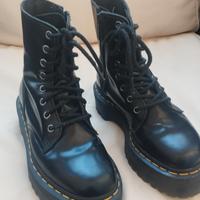 Dr.Martens